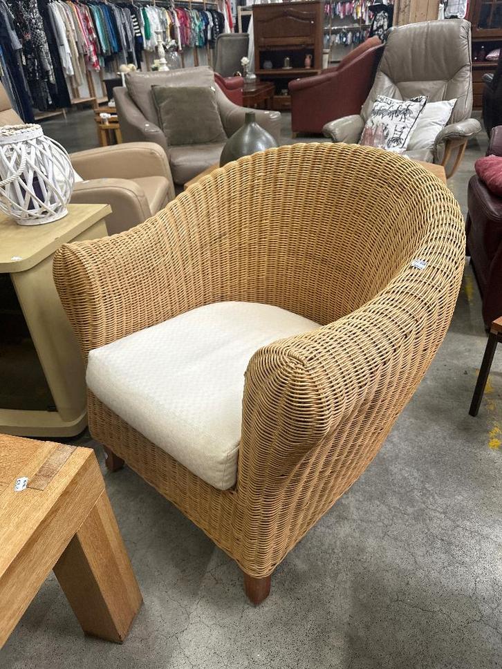 Rotan stoel MP322 WD-028, Huis en Inrichting, Stoelen, Zo goed als nieuw, Eén, Riet of Rotan, Bruin, Ophalen