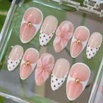 Press on nagels, Sieraden, Tassen en Uiterlijk, Oorbellen, Ophalen of Verzenden, Zo goed als nieuw, Overige materialen