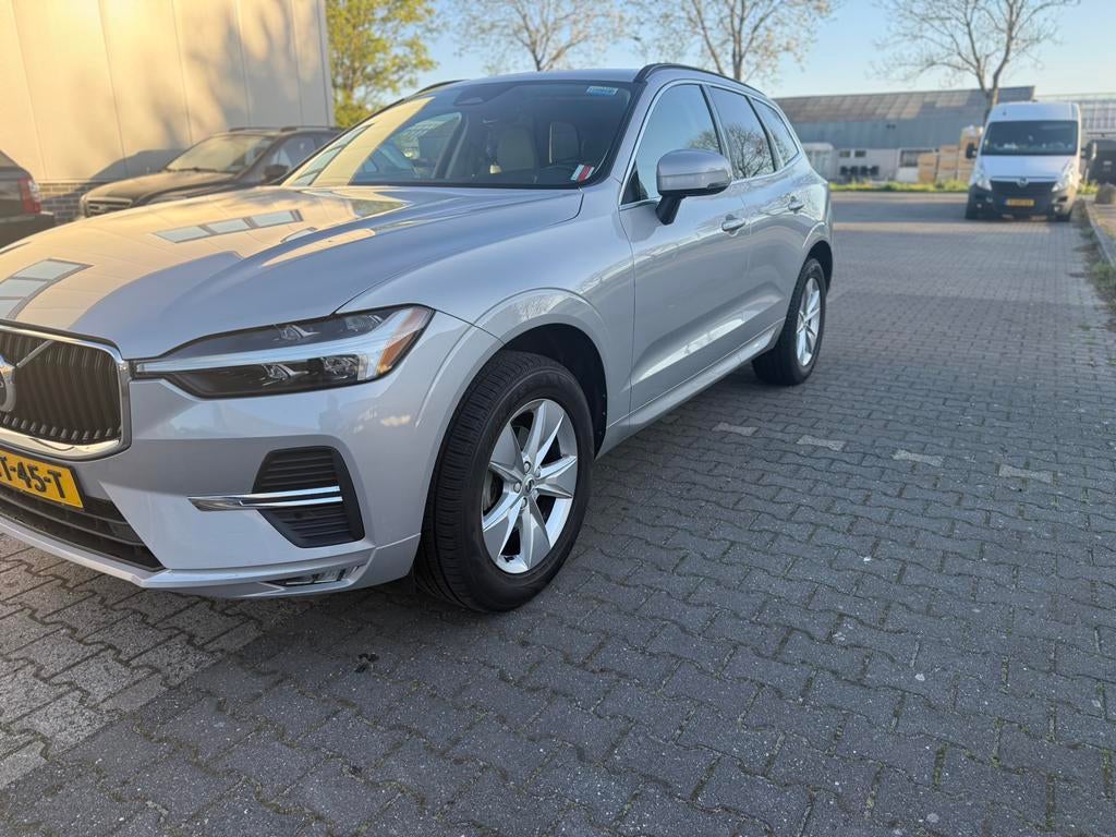 2022 VOLO XC60  momentum T5, Auto's, 13 km/l, 1969 cc, Stationwagon, Hybride Elektrisch/Benzine