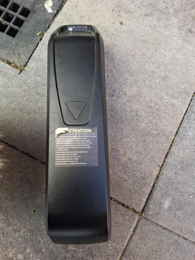 Te koop een goed werkende fatbike accu zie fotos, Fietsen en Brommers, Ophalen