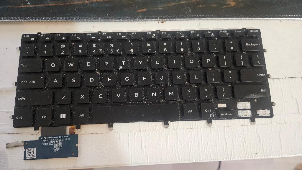 Dell XPS 9560 Onderdelen, Ophalen, Gebruikt, DELL