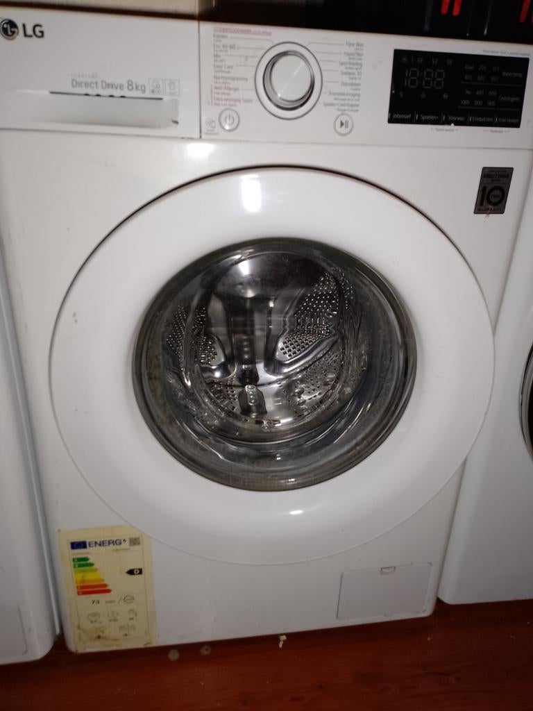 Lg wasmachine 7 KG ( 2 ), 1200 tot 1600 toeren, 8 tot 10 kg, Ophalen of Verzenden, Zo goed als nieuw