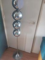Design vloerlamp merk Kare, Ophalen, Metaal