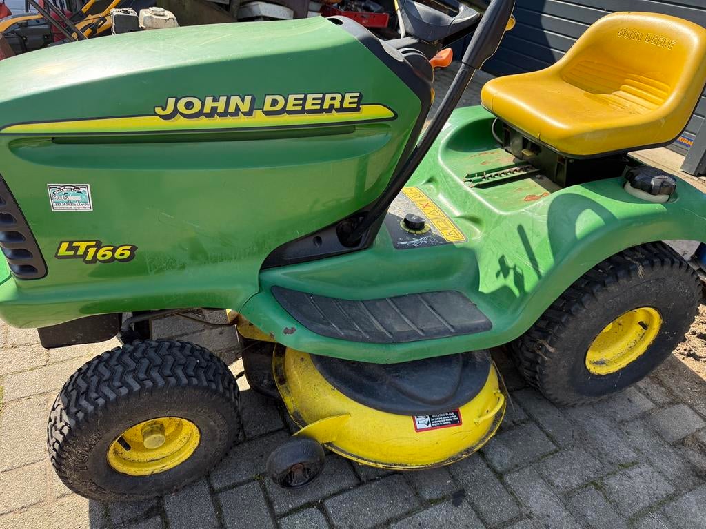 John deere lt 166, Ophalen, Zo goed als nieuw