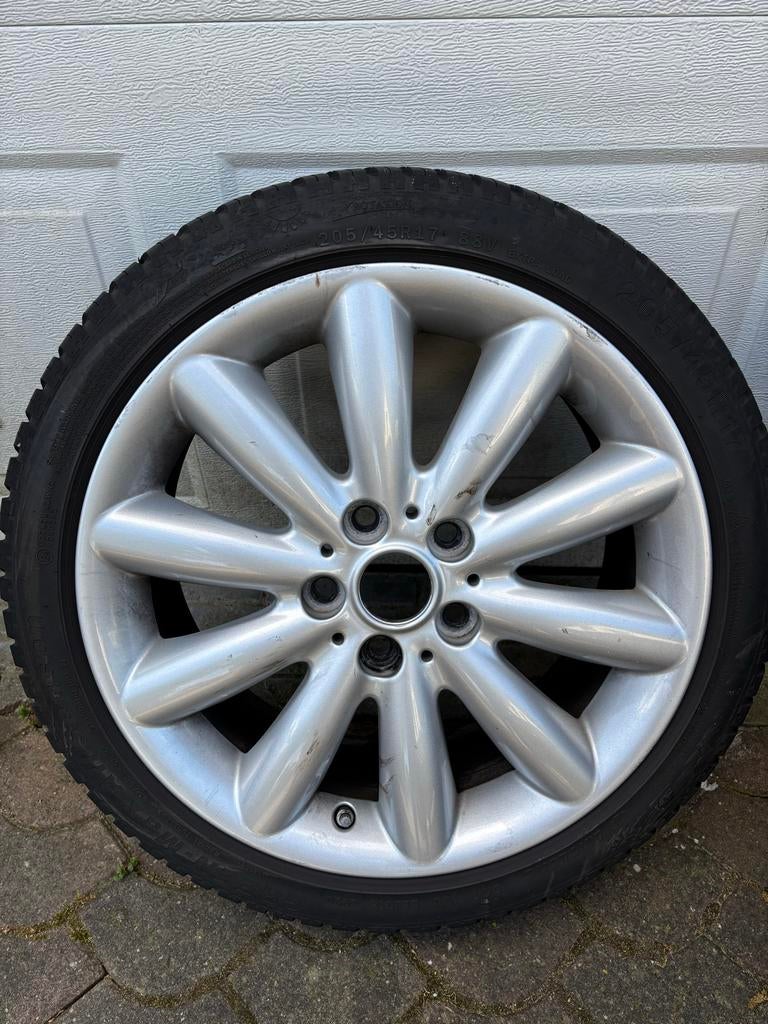 Mini Cooper velgen met All Season banden, Auto-onderdelen, Ophalen, Gebruikt, Banden en Velgen, 17 inch