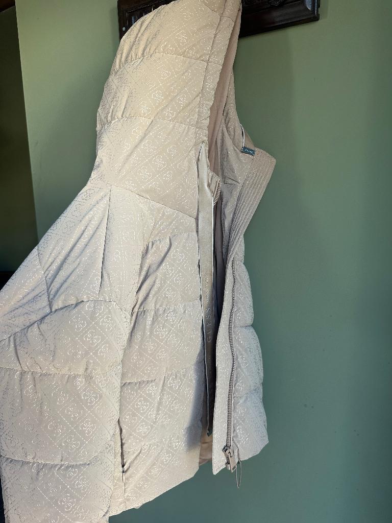 Guess jas, Kleding | Dames, Jassen | Winter, Ophalen, Zo goed als nieuw, Maat 36 (S), Zwart