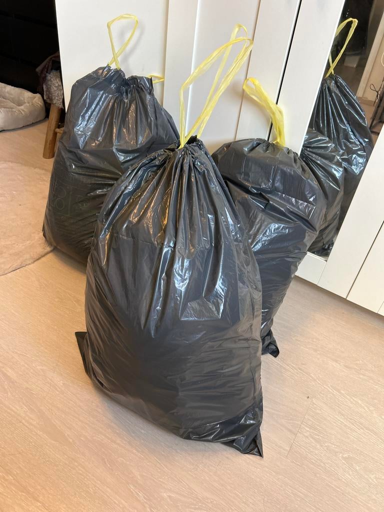 3 zakken kleding XS/S: Nike, Bershka, Tommy Hilfiger, Ophalen, Gedragen, Maat 34 (XS) of kleiner