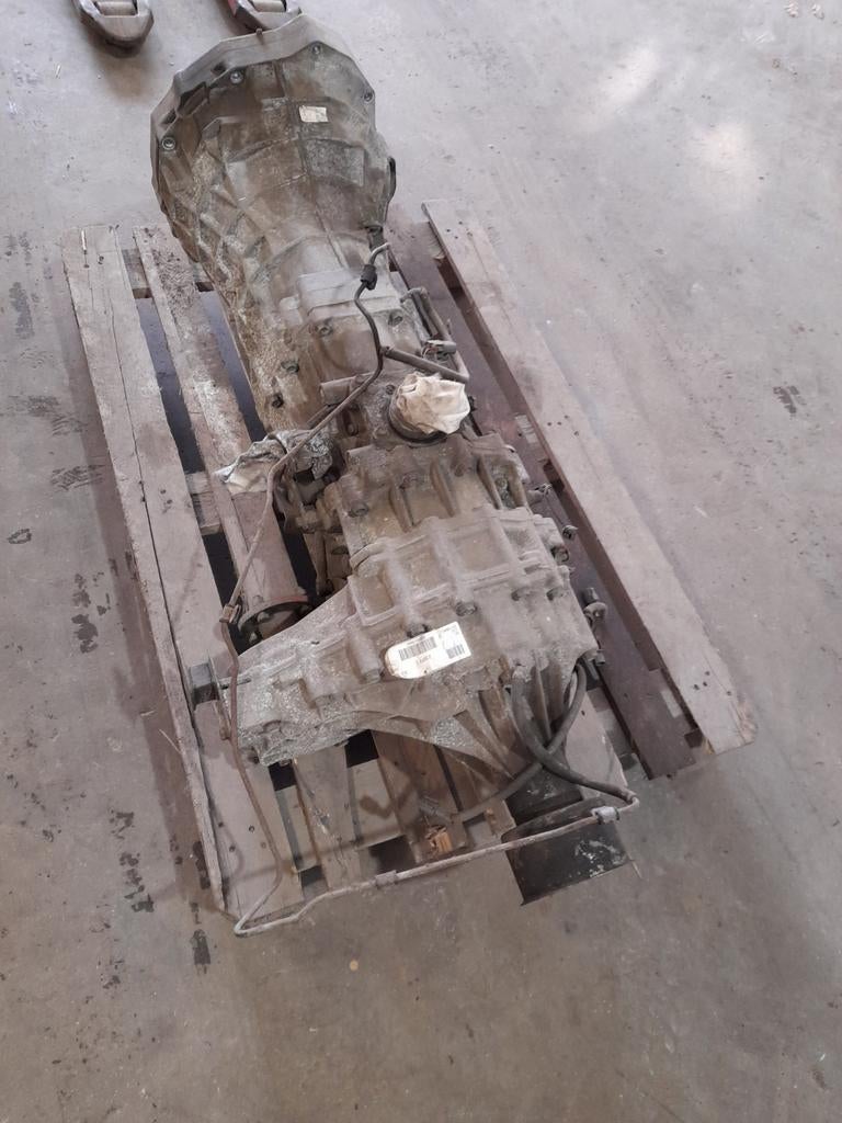 Nissan Navara D22 4x4 Versnellingsbak - 2003 - Goede staat, Auto-onderdelen, Ophalen of Verzenden, Gebruikt, Nissan