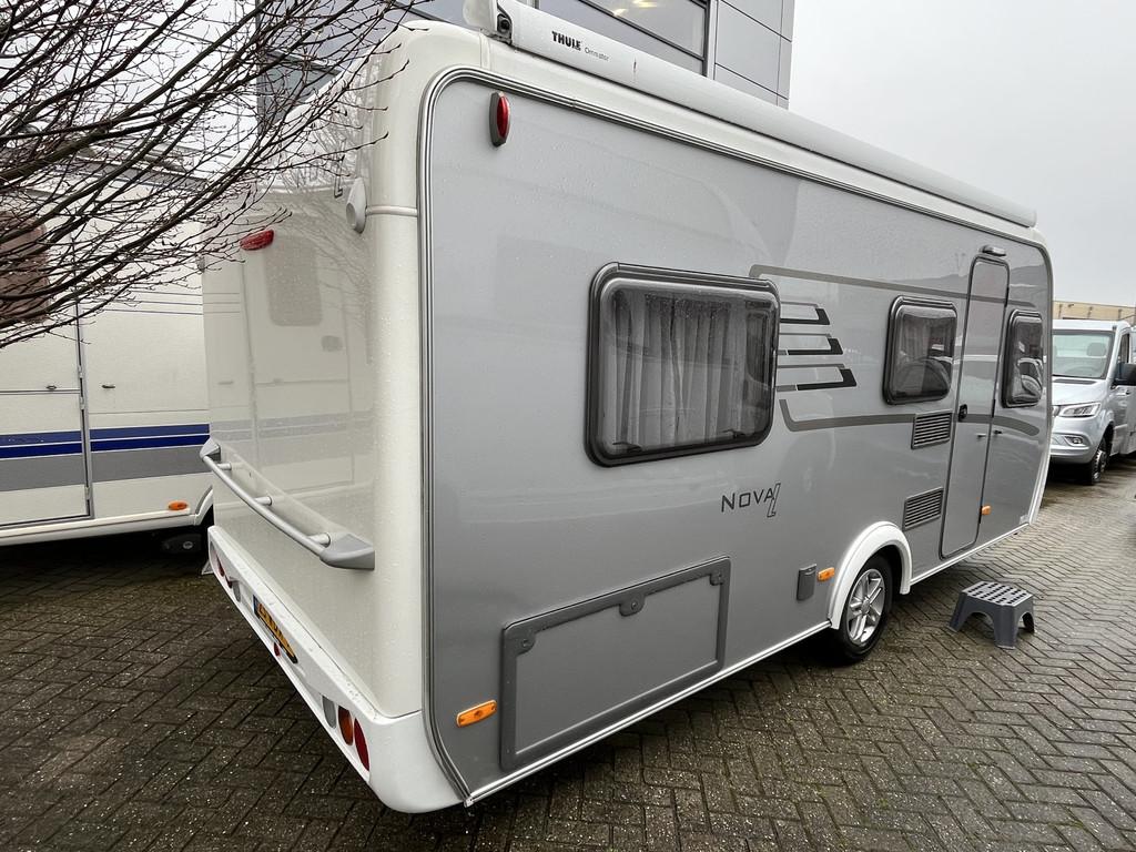 Eriba ENL 442 NOVA LIGHT 442 DELIGHT met vele extra's TV,ESV, Caravans en Kamperen, Autobedrijf Esberg B.V., Vast bed, Info@autobedrijfesberg.nl