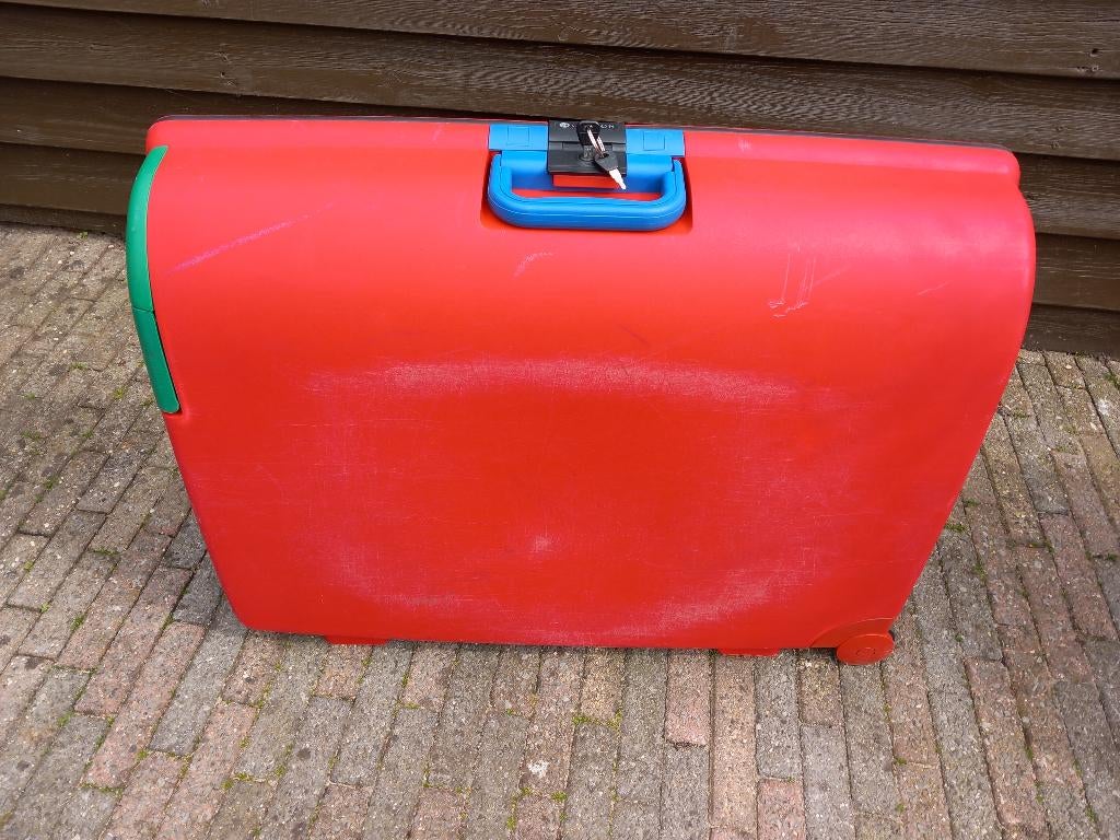 Tk reiskoffer, Sieraden, Tassen en Uiterlijk, Koffers, Gebruikt, Hard kunststof, 70 cm of meer, 55 cm of meer, Slot, Uitschuifbare handgreep