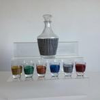 seventies setje Vichy decanter + 6 shotglaasjes, Ophalen of Verzenden, Zo goed als nieuw, Borrel- of Shotglas