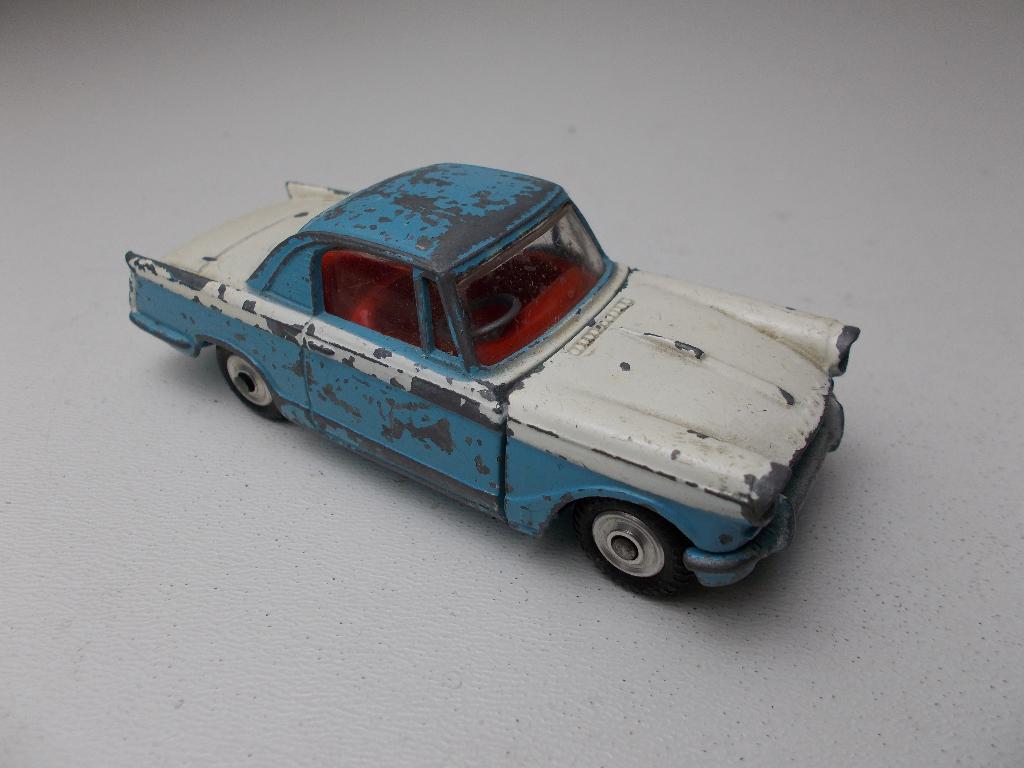 1961 Corgi Toys 231 TRIUMPH HERALD COUPE (Opknapper.), Ophalen of Verzenden, Gebruikt, Auto, Corgi