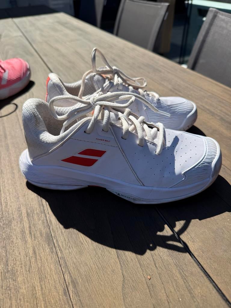 Babolat tennisschoenen maat 36 - zo goed als nieuw, Ophalen of Verzenden, Zo goed als nieuw, Schoenen, Babolat
