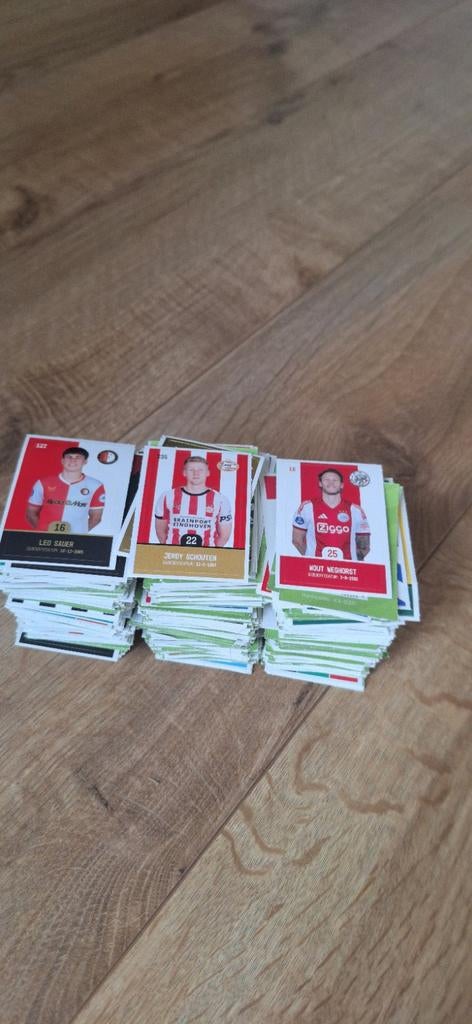 Heel veel voetbalplaatjes, Ophalen of Verzenden