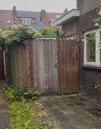 Oude schutting, gebruikte houten planken en deur, Doe-het-zelf en Verbouw, Hout en Planken, Geïmpregneerd, Gebruikt, Ophalen of Verzenden