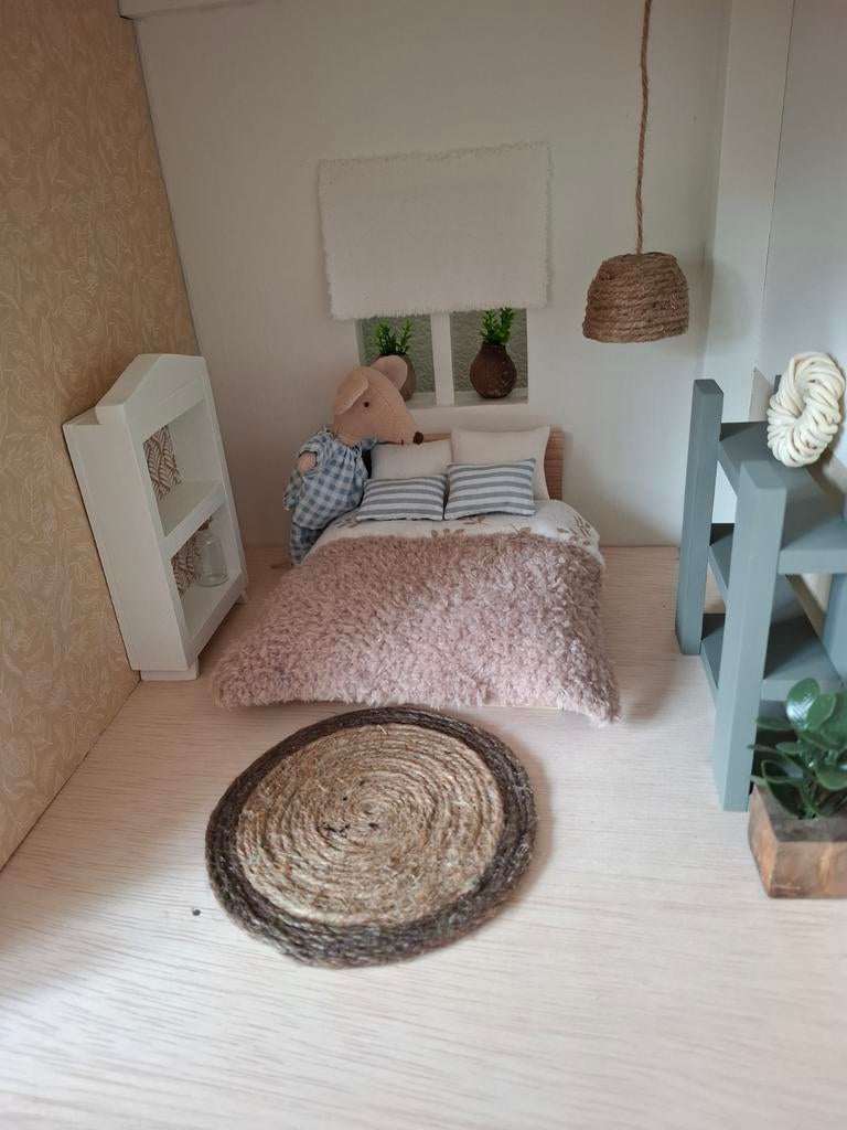 Poppenhuis meubeltjes en accessoires, tweepersoonsbed, Ophalen of Verzenden, Poppenhuis