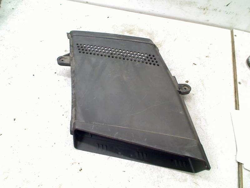 Luchtfilterdeksel inlaat Audi Q5 (8RB) 2010 8R0129618F, Gebruikt, Auto-Union-Straße  1, Ingolstadt 85057, , Duitsland, Info@audi.de