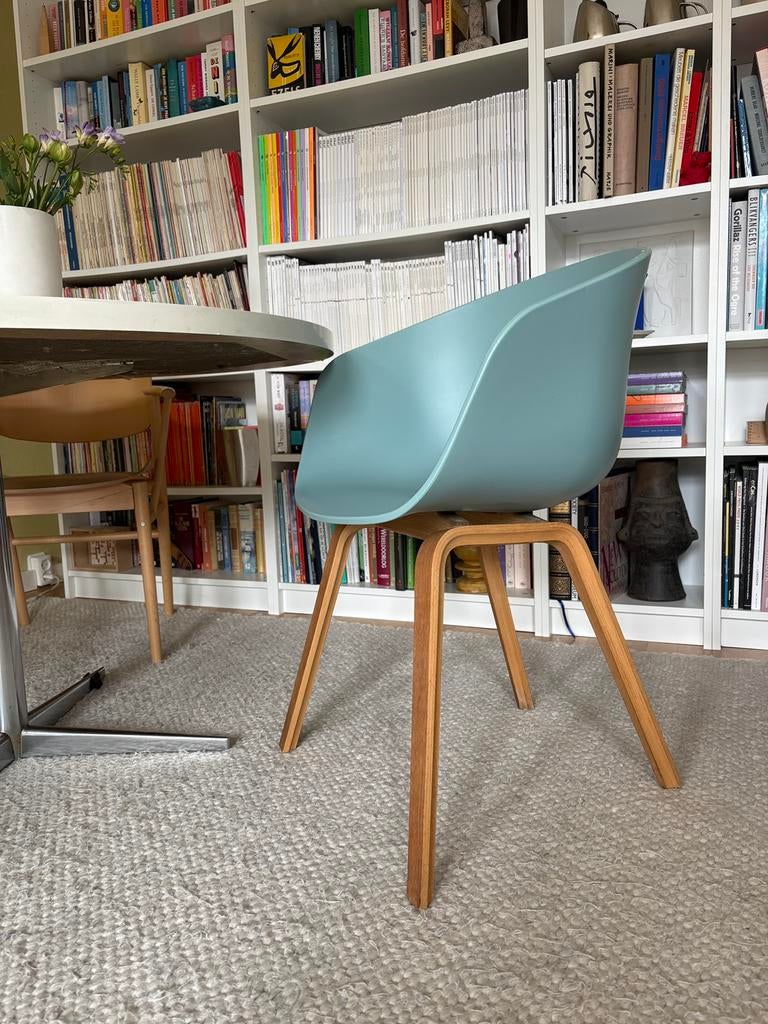 HAY About A Chair AAC22, Huis en Inrichting, Stoelen, Gebruikt, Overige kleuren, Hay, Eén