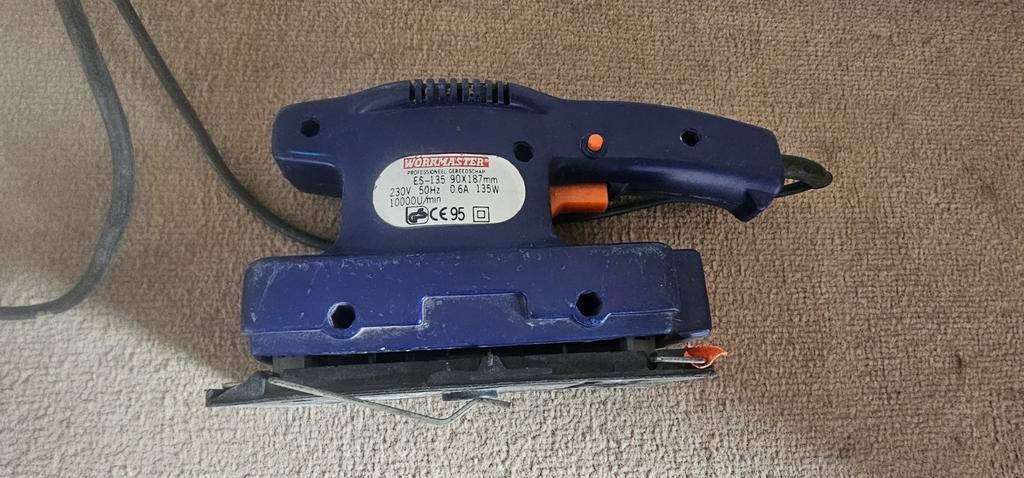 Workmaster vlakschuurmachine ES-L36 135W, Ophalen