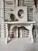 Brocante wit vensterbank krukje, Ophalen of Verzenden