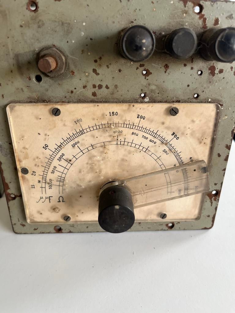 Vintage Analoge Meter - Condensator/Weerstand Tester, Antiek en Kunst, Antiek | Gereedschap en Instrumenten, Ophalen of Verzenden
