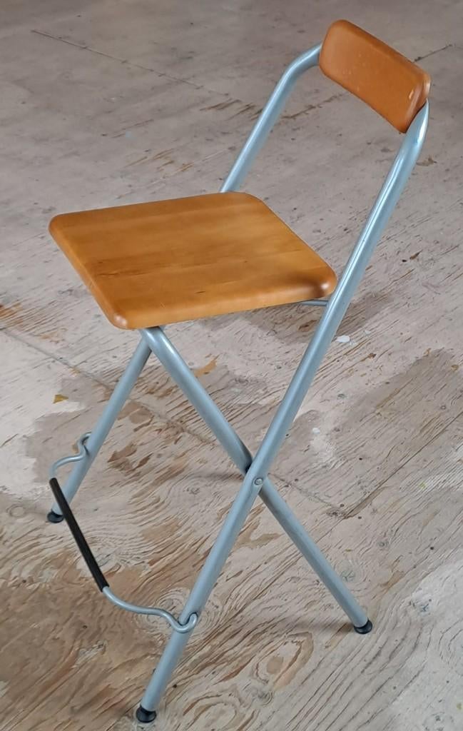 hoge kruk Ikea, Huis en Inrichting, Barkrukken, Ophalen, Gebruikt, Met voetsteun, 60 tot 90 cm