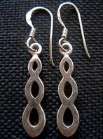 Zilveren 925 zilver oorhangers met een simpel fantasiefiguur, Hangers, Verzenden, Nieuw, Zilver