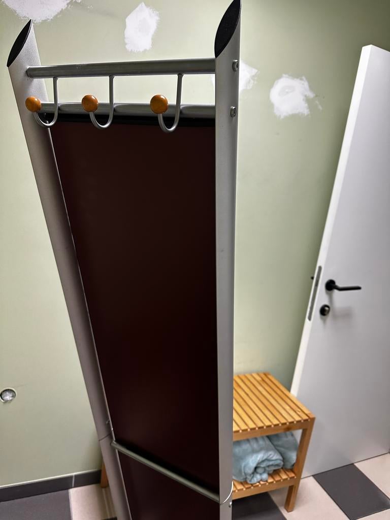 Staande spiegel met kapstok, Huis en Inrichting, Woonaccessoires | Kapstokken, Gebruikt, Staande kapstok, 150 tot 200 cm, Metaal