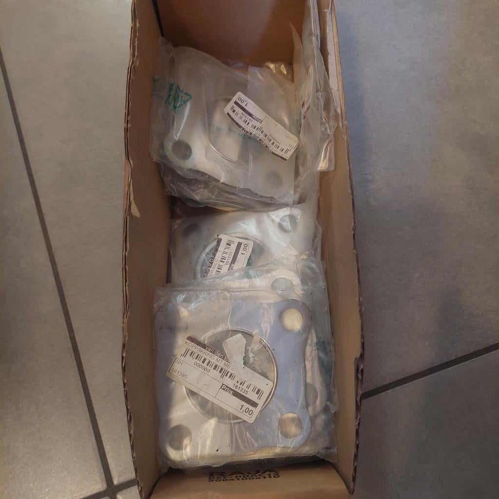 Koppakking mb mt 80, Ophalen of Verzenden, Overige typen