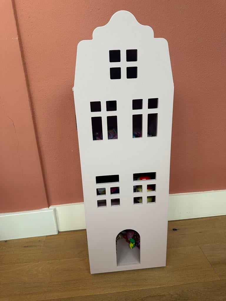 Roze huisje met 3 planken van Hema, Ophalen, Zo goed als nieuw, Wanddecoratie