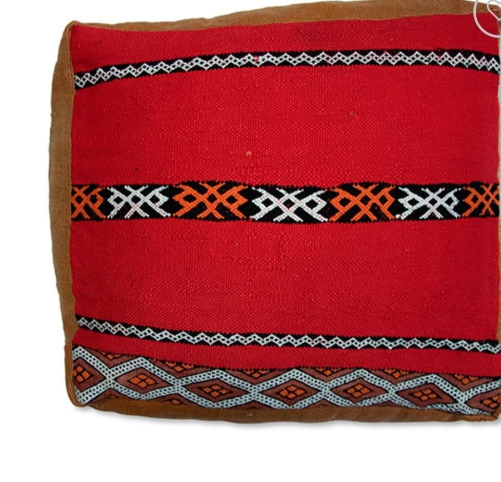 Nieuwe Marokkaanse berber wollen kelim, vloerkussen poef, Ophalen of Verzenden, Nieuw, Vierkant, 50 tot 75 cm