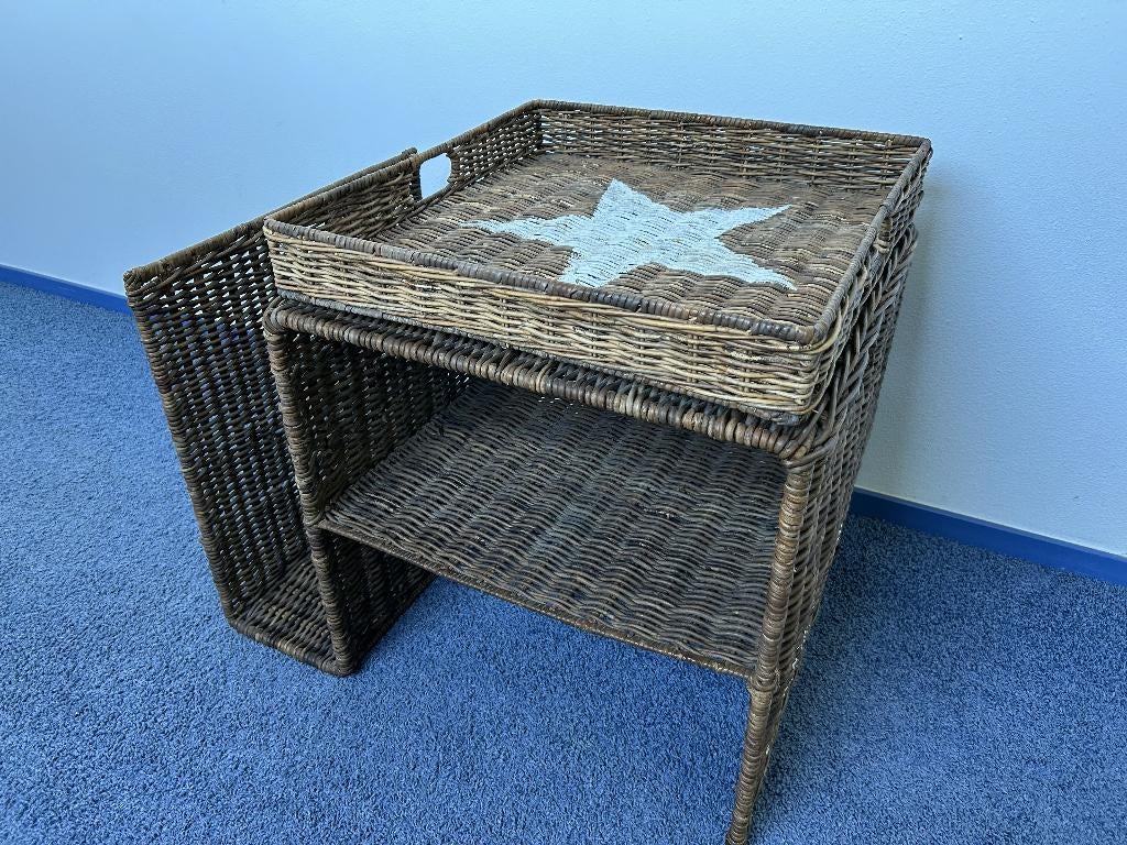 Riviera Maison rieten bijzettafel, Huis en Inrichting, Tafels | Bijzettafels, Overige materialen, 55 tot 75 cm, Rechthoekig, Ophalen