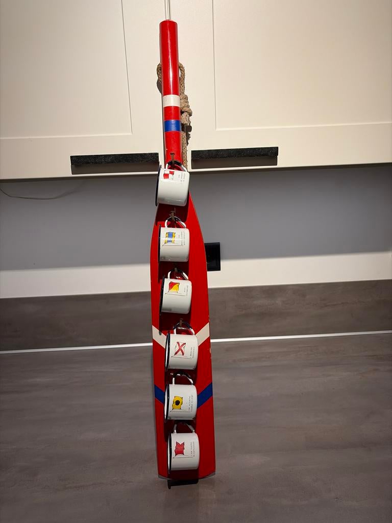 Vintage bekerrek roeispaan nautisch seinvlag, Hout, Ophalen of Verzenden, Rood, Overige merken