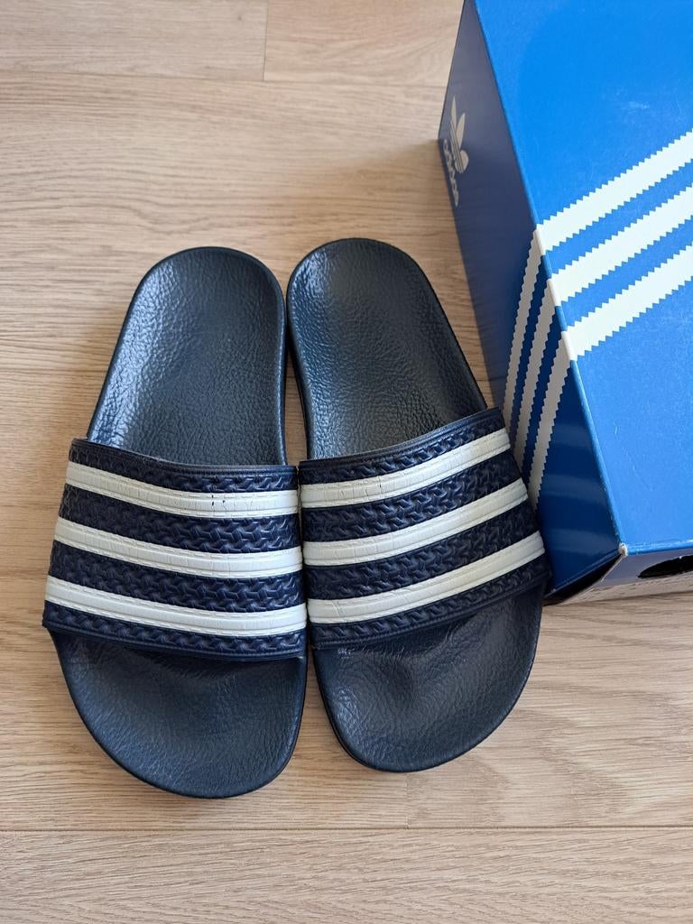 Adidas slippers maat 37, Ophalen, Adidas, Gebruikt, Jongen of Meisje
