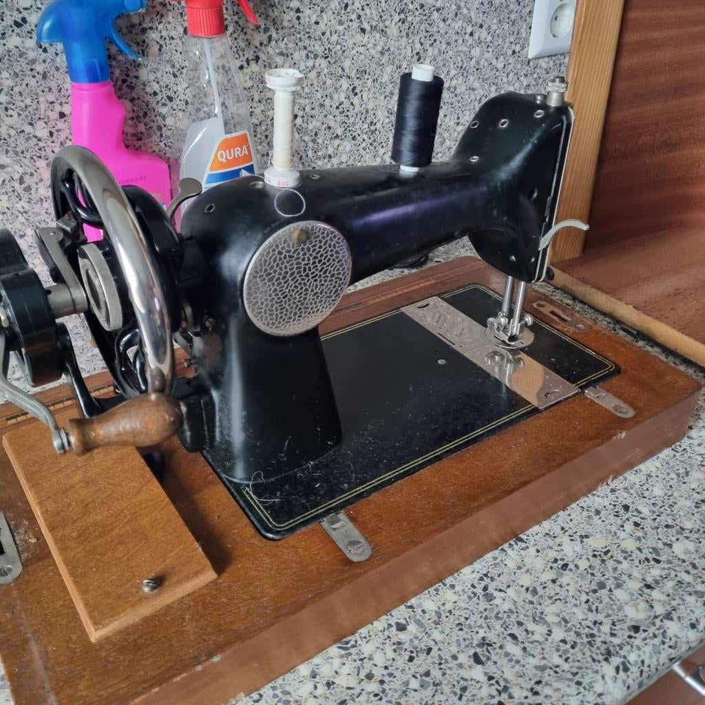 Antieke naaimachine, Ophalen of Verzenden