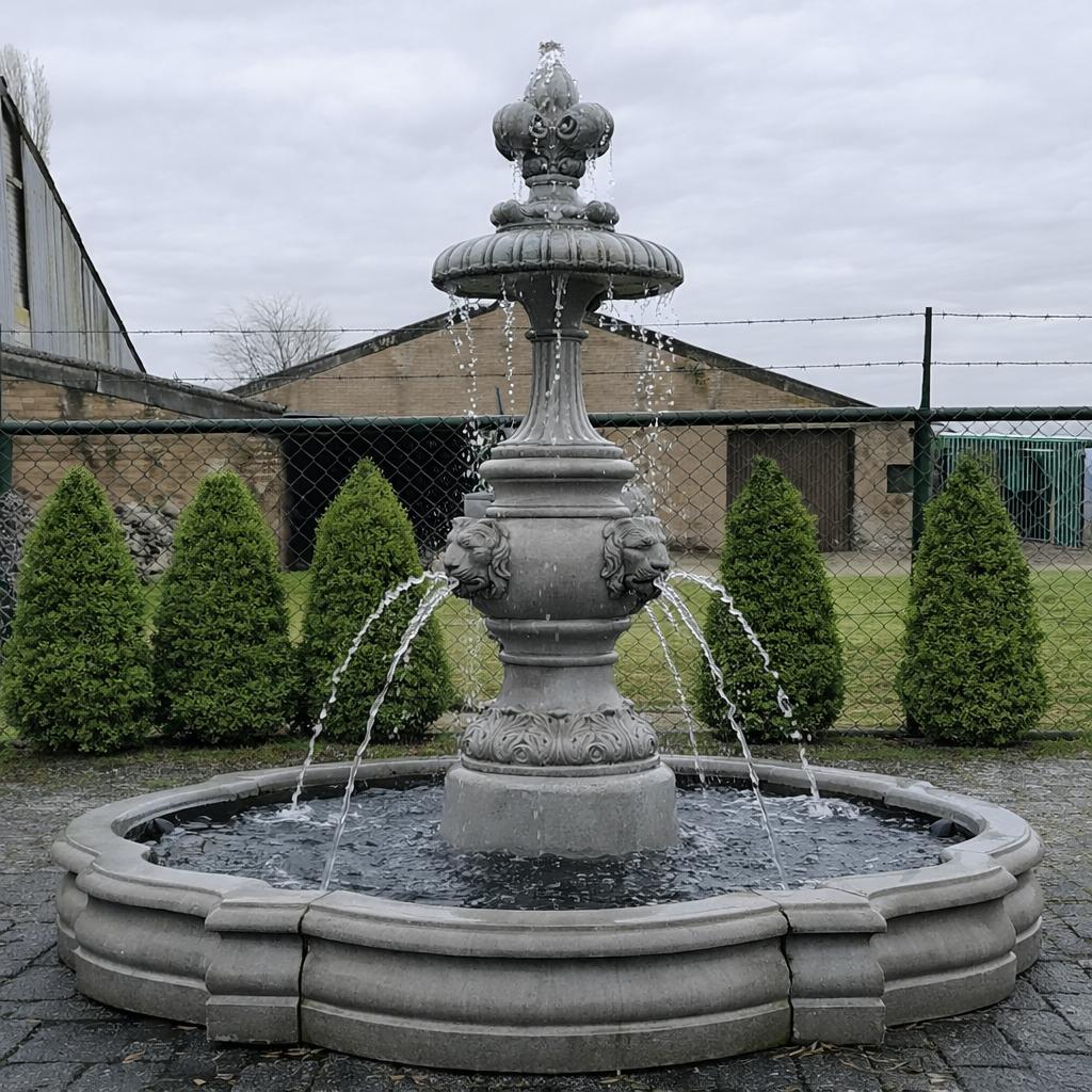 Fontein leeuwkopjes met rand, Ophalen, Nieuw, Beton, Fontein