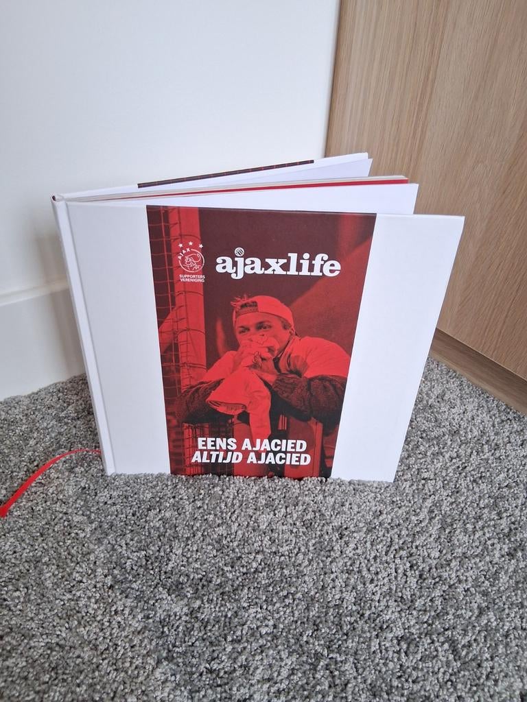 Ajax Life Boek: Foto's van Vroeger en Nu (Mei 2024), Ophalen of Verzenden, Nieuw, Onbekend, Balsport