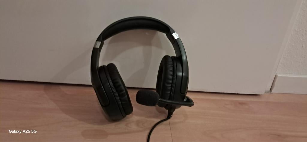 Play station headset, Playstation, On-ear, Ophalen of Verzenden, Zo goed als nieuw