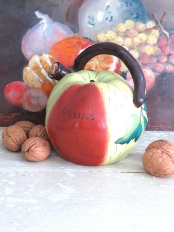 Oud Frans Calvados kruikje “Appel”, jaren 30 beschikbaar voor biedingen