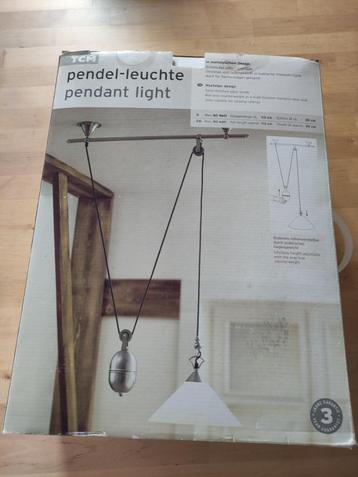 Hanglamp nostalgisch design nog nieuw in doos beschikbaar voor biedingen