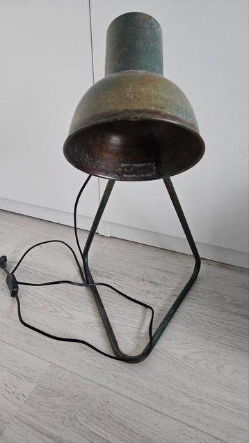 Vintage Industriële Tafellamp beschikbaar voor biedingen