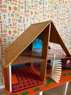 Vintage poppenhuis jaren 70, Verzamelen, Poppenhuizen en Toebehoren, Ophalen of Verzenden, Zo goed als nieuw, Poppenhuis