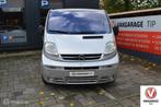 Opel Vivaro bestel 2.5 CDTI L2H1DC UNIEK VOOR ROLSTOELBUS AA, Auto's, Bestelauto's, Automaat, Gebruikt, 4 cilinders, 2000 kg