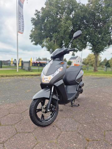 Peugeot Kisbee RS, 7000 km Geel Kenteken‼️ALS NIEUW‼️ beschikbaar voor biedingen