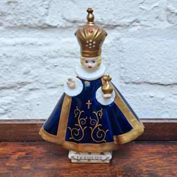 Beeld van kindje Jesus van Praag Royal Dux porselein beschikbaar voor biedingen