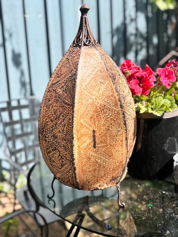 Afrikaanse tafel lamp  beschikbaar voor biedingen