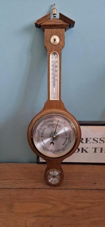 Barometer weerstation beschikbaar voor biedingen