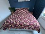 Bedsprei 260x260, Huis en Inrichting, Slaapkamer | Beddengoed, Ophalen, Zo goed als nieuw, Tweepersoons, Paars