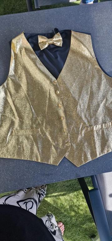 Goudkleurig herenvest met strik - Maat XXXL beschikbaar voor biedingen