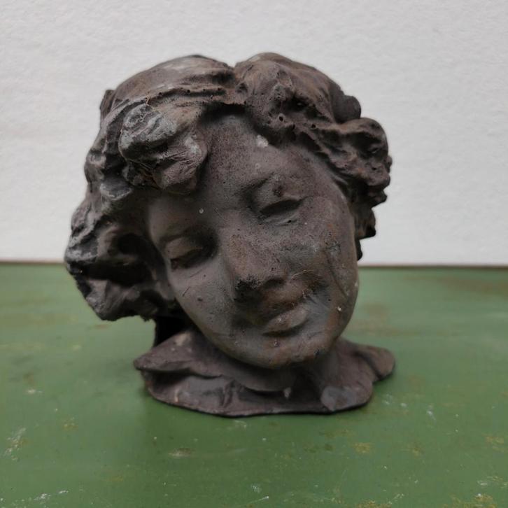 Portretkop beeld hoofd tuinbeeld beton vrouw, Verzamelen, Beelden en Beeldjes, Gebruikt, Mens, Ophalen of Verzenden